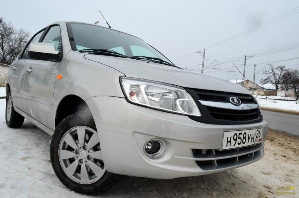 С автоматом Lada Granta стала машиной? Тест-драйв